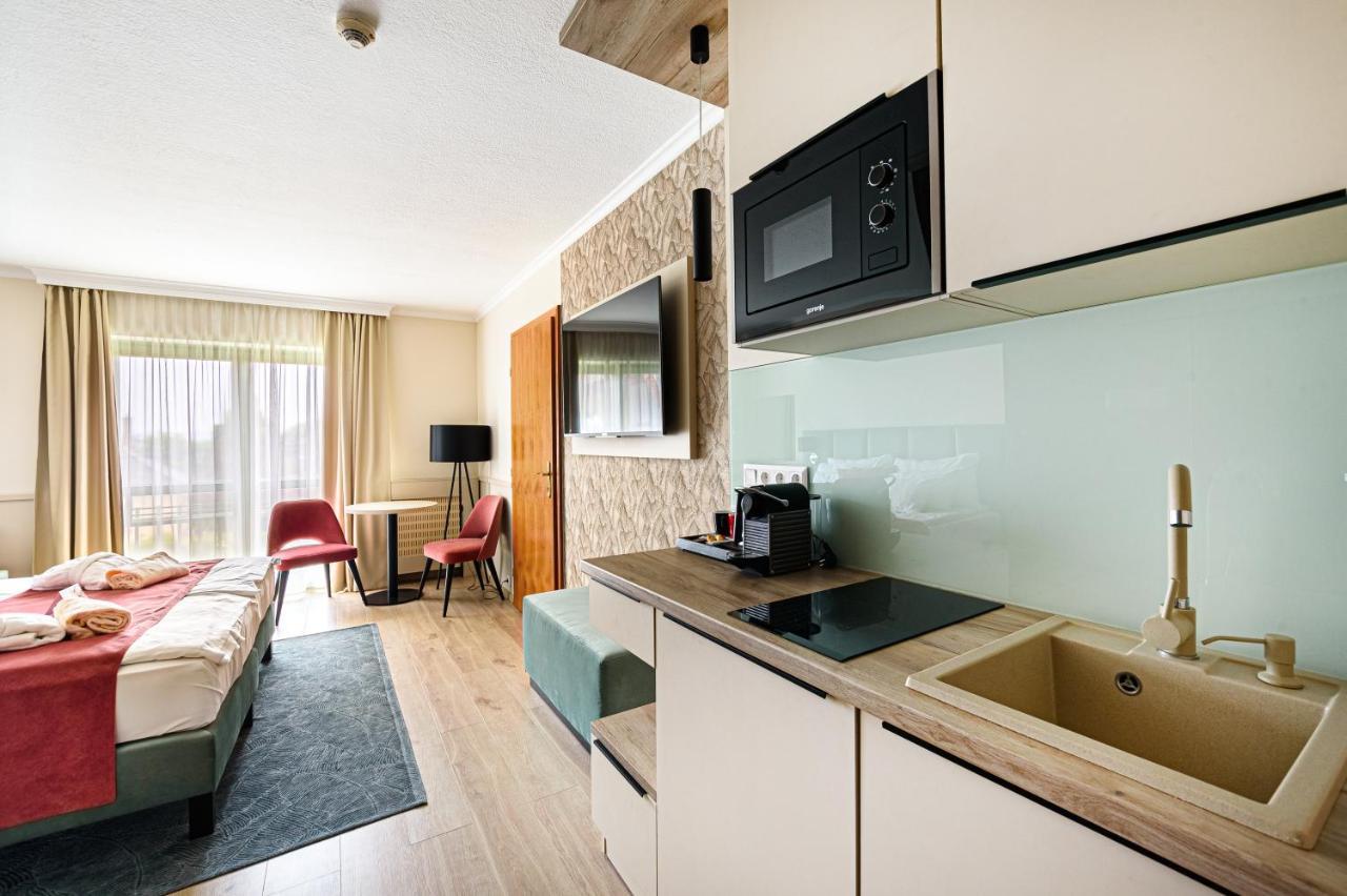 Holiday Club Apartman Hotel ヘーヴィーズ エクステリア 写真