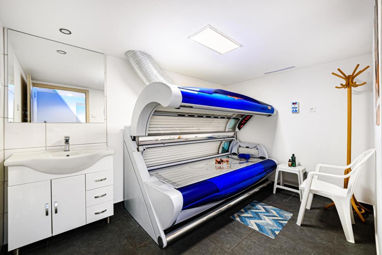 Holiday Club Apartman Hotel ヘーヴィーズ エクステリア 写真
