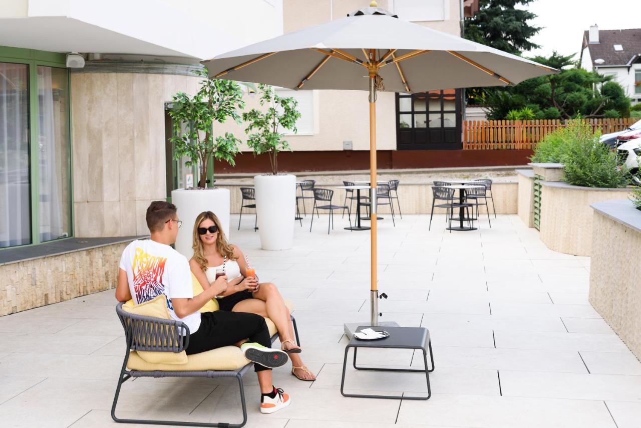 Holiday Club Apartman Hotel ヘーヴィーズ エクステリア 写真