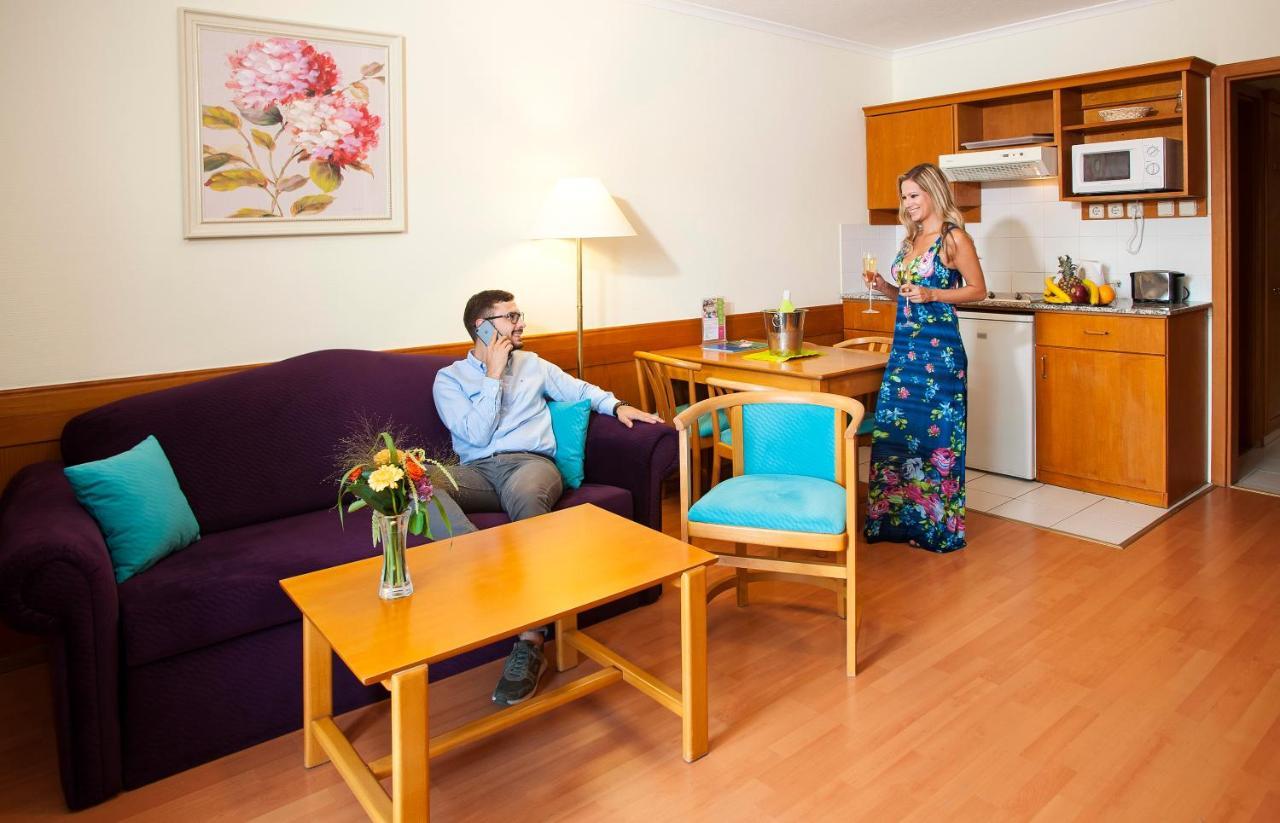 Holiday Club Apartman Hotel ヘーヴィーズ エクステリア 写真