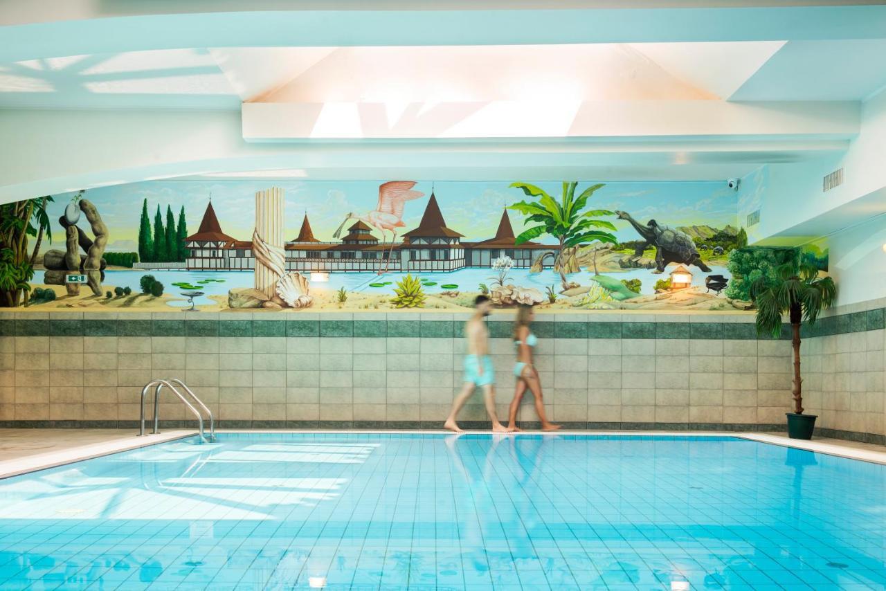 Holiday Club Apartman Hotel ヘーヴィーズ エクステリア 写真